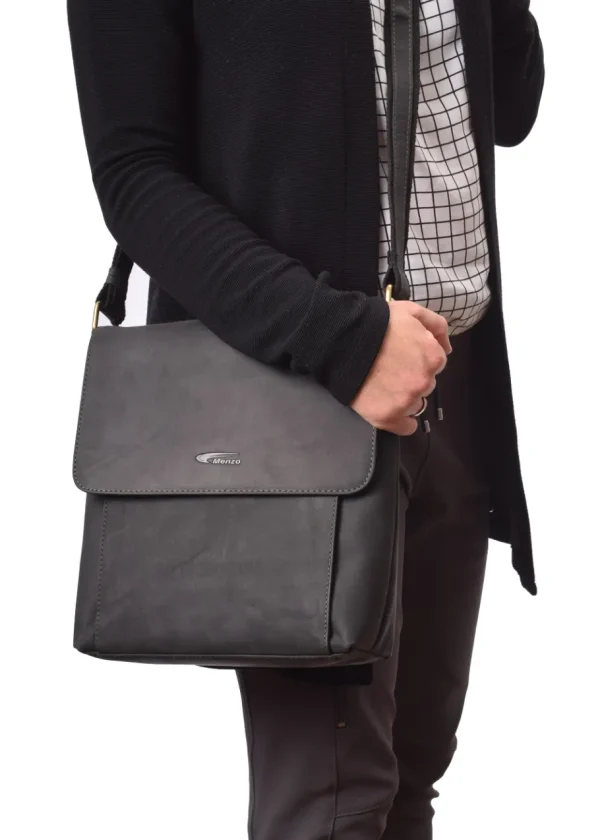 Menzo MB81 Umhängetasche Büffelleder/schwarz- Umhängetaschen - Shopper | Laptoptaschen